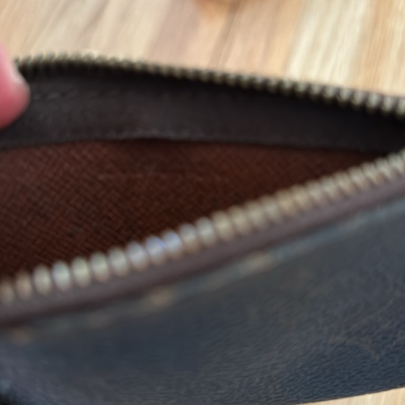 Louis Vuitton Keychain Coin Purse With Box - Picture 9 of 11